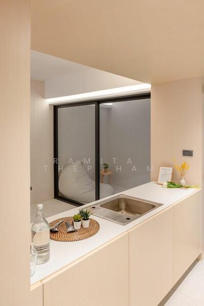 2-BR Townhouse, Bangkok, Phra Kanong Nua, Watthana, Bangkok, 2 Bedrooms, 170 sqm, Townhouse For Sale, by Ramita Theptham, 500144875 - DDproperty.com