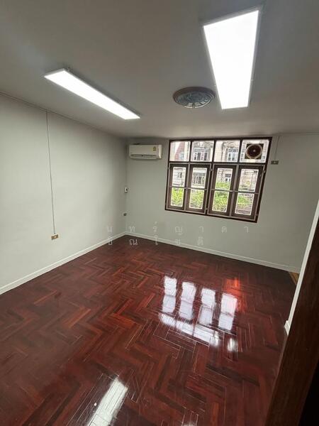 Home Office Srinakarin, Bangkok, Suan Luang, Suan Luang, Bangkok, 5 Bedrooms, 300 sqm, Townhouse For Rent, by ปรินทร์ญาดา ชิณโชติ, 500144879 - DDproperty.com