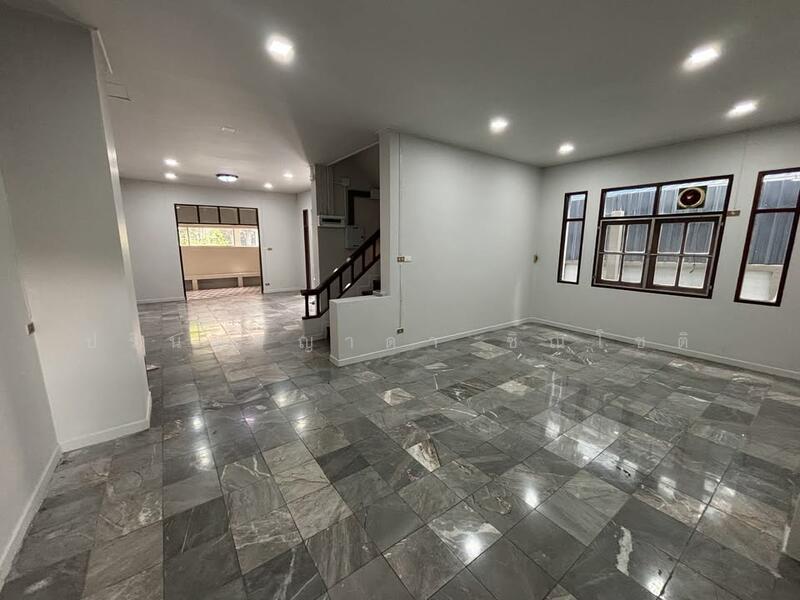 โฮมออฟฟิศ ศรีนครินทร์, กรุงเทพ, สวนหลวง, สวนหลวง, กรุงเทพ, 300 ตร.ม., ทาวน์เฮ้าส์ ให้เช่า, โดย ปรินทร์ญาดา ชิณโชติ, 500144879 - DDproperty.com