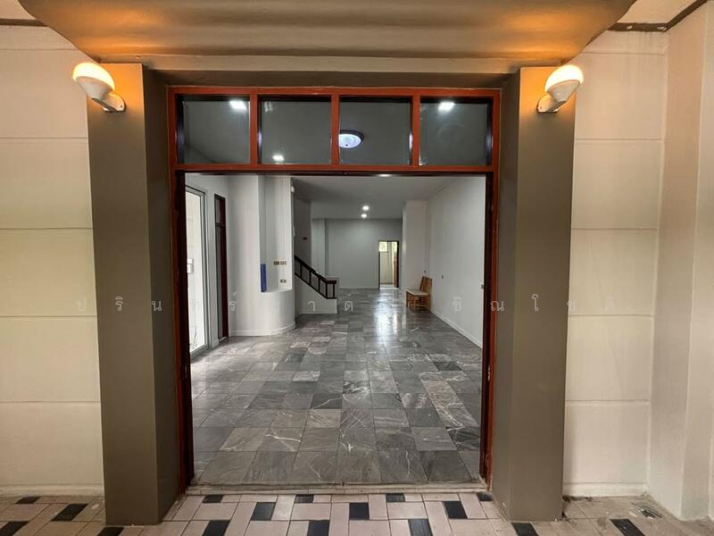Home Office Srinakarin, Bangkok, Suan Luang, Suan Luang, Bangkok, 5 Bedrooms, 300 sqm, Townhouse For Rent, by ปรินทร์ญาดา ชิณโชติ, 500144879 - DDproperty.com