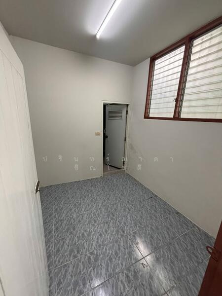 Home Office Srinakarin, Bangkok, Suan Luang, Suan Luang, Bangkok, 5 Bedrooms, 300 sqm, Townhouse For Rent, by ปรินทร์ญาดา ชิณโชติ, 500144879 - DDproperty.com