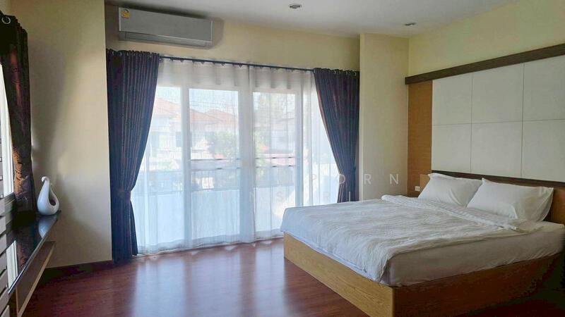 บ้านในโครงการคุณภาพ ให้เช่า – ใกล้โรงเรียนปัญญาเด่น เพียง 5 นาที ค่าเช่า 55,000 บาท / เดือน รหัสทรัพ, Chiang Mai, Nam Phare, Hang Dong, Chiang Mai, 5 Bedrooms, 180 sqm, Single Detached House For Rent, by Rutchaporn Tunsiri, 500144885 - DDproperty.com