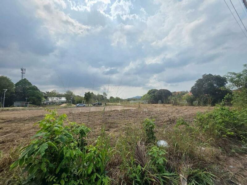 บางเสร่ฝั่งเขา ตำบลบางเสร่ อำเภอสัตหีบ จังหวัดชลบุรี, ชลบุรี, บางเสร่, สัตหีบ, ชลบุรี, 1,640 ตร.ม., ที่ดิน ขาย, โดย ณิชาภา (คุณดาว) เพียจันทร์, 500144911 - DDproperty.com