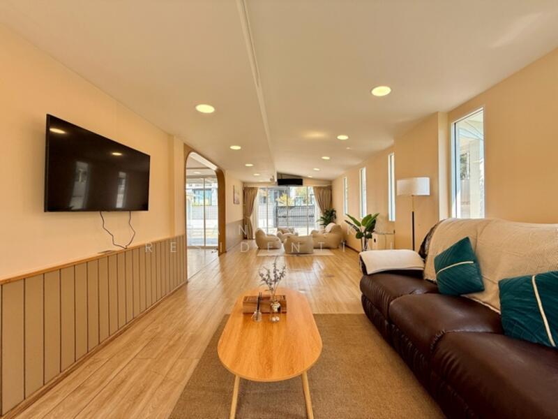 Detached House, Bangkok, Sukhumvit 63, Khlong Tan Nua, Watthana, Bangkok, 4 Bedrooms, 300 sqm, Single Detached House For Rent, by Bangkok Residential, 500144931 - DDproperty.com