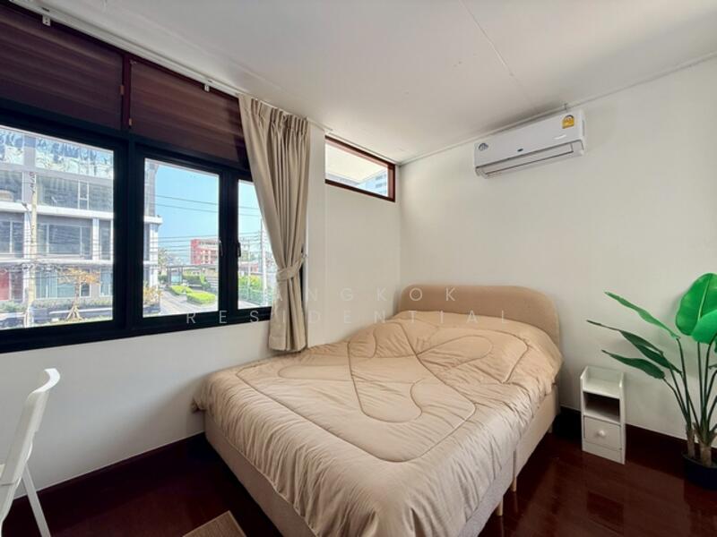 Detached House, Bangkok, Sukhumvit 63, Khlong Tan Nua, Watthana, Bangkok, 4 Bedrooms, 300 sqm, Single Detached House For Rent, by Bangkok Residential, 500144931 - DDproperty.com