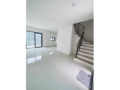 ขาย - ทาวน์เฮาท์ 3-ห้องนอน, กรุงเทพ