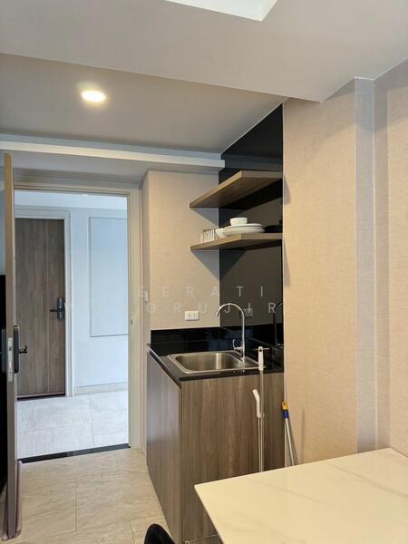 Lloyd Soonvijai-Thonglor : ลอยด์ ศูนย์วิจัย-ทองหล่อ, กรุงเทพ, ซอยเพชรบุรี 47 ถนนเพชรบุรี, บางกะปิ, ห้วยขวาง, กรุงเทพ, 27 ตร.ม., คอนโด ให้เช่า, โดย Keerati  Wangrujirakul, 500145043 - DDproperty.com