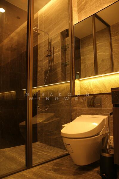 The Esse Sukhumvit 36, Bangkok, Soi Sukhumvit 36, Sukhumvit Road, Phra Kanong, Khlong Toei, Bangkok, 1 Bedroom, 39 sqm, Condo For Rent, by Nisakorn Wingwat, 500145103 - DDproperty.com