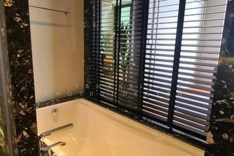 BEATNIQ Sukhumvit 32, Bangkok, Soi Sukhumvit 32, Sukhumvit Road, Khong Tan, Khlong Toei, Bangkok, 1 Bedroom, 57 sqm, Condo For Sale, by Tanakrit Chotbuddkayan, 500145110 - DDproperty.com