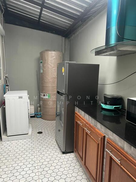 Golden Town 3 Bangna-Suanluang, Bangkok, Kanchanaphisek Road, Prawet, Prawet, Bangkok, 3 Bedrooms, 96 sqm, Townhouse For Rent, by Manapong Phromphitak, 500145149 - DDproperty.com