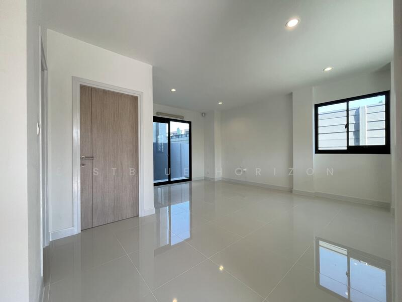 Nirvana DEFINE Krungthep Kreetha, Bangkok, Srinakarin-Romklao Road, Hua Mak, Bang Kapi, Bangkok, 3 Bedrooms, 202 sqm, Townhouse For Sale, by Eastblue Horizon, 500145175 - DDproperty.com
