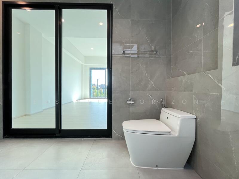 Nirvana DEFINE Krungthep Kreetha, Bangkok, Srinakarin-Romklao Road, Hua Mak, Bang Kapi, Bangkok, 3 Bedrooms, 202 sqm, Townhouse For Sale, by Eastblue Horizon, 500145175 - DDproperty.com