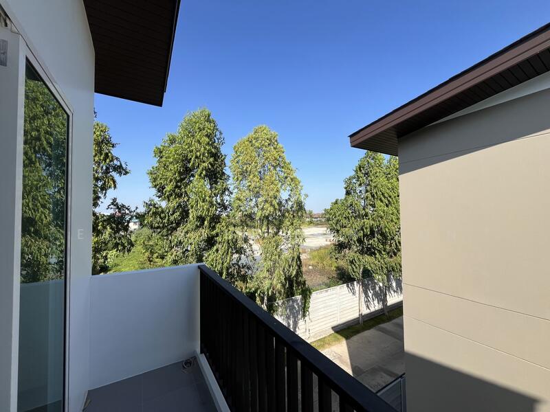 Nirvana Absolute Bangna, Samut Prakan, Parallel road, Bangna-Trad Road, Rachathewa, Bang Plee, Samut Prakan, 4 Bedrooms, 282 sqm, Single Detached House For Sale, by Eastblue Horizon, 500145182 - DDproperty.com