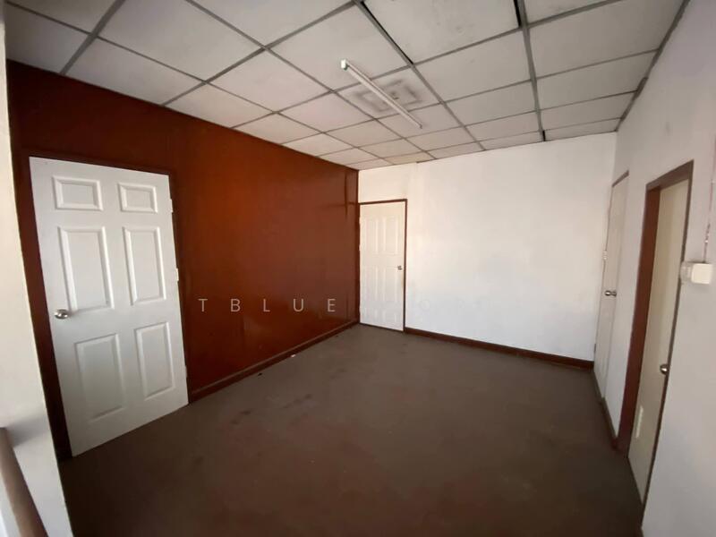 House Area Sena Nikhom, Bangkok, Chorake Bua, Lat Phrao, Bangkok, 4 Bedrooms, 220 sqm, Single Detached House For Sale, by Eastblue Horizon, 500145189 - DDproperty.com