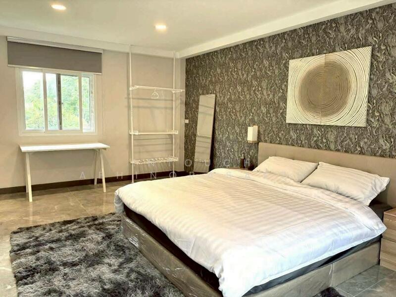 4-BR House, Bangkok, Khlong Tan Nua, Watthana, Bangkok, 4 Bedrooms, 600 sqm, Single Detached House For Rent, by Intouch Abhinorasaeth, 500145227 - DDproperty.com