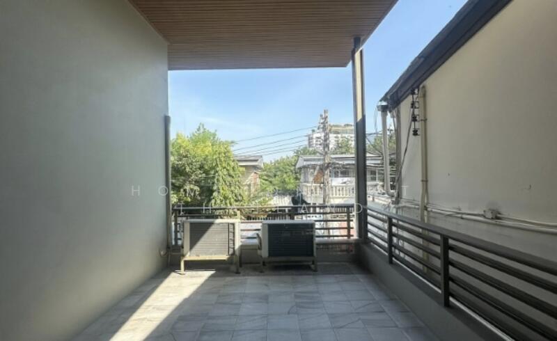 Detached House for Rent in Ekkamai area, กรุงเทพ, พระโขนงเหนือ, วัฒนา, กรุงเทพ, 220 ตร.ม., บ้านเดี่ยว ให้เช่า, โดย HomeConnect Thailand, 500145242 - DDproperty.com