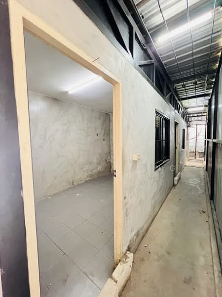 ให้เช่า พื้นที่ โกดัง พัฒนาชนบท 3 ลาดกระบัง กรุงเทพ 590 ตรม, Bangkok, Khlong Song Ton Nun, Lat Krabang, Bangkok, , 590 sqm, Warehouse/Factory For Rent, by Jakarin Houpramong, 500145259 - DDproperty.com