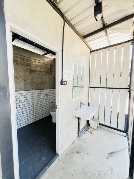 ให้เช่า พื้นที่ โกดัง พัฒนาชนบท 3 ลาดกระบัง กรุงเทพ 590 ตรม, Bangkok, Khlong Song Ton Nun, Lat Krabang, Bangkok, , 590 sqm, Warehouse/Factory For Rent, by Jakarin Houpramong, 500145259 - DDproperty.com