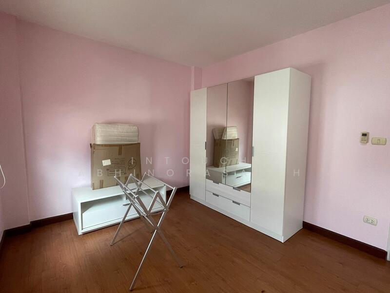 Urban Sathorn, Bangkok, Ratchaphruek Road, Bang Chak, Phasi Charoen, Bangkok, 3 Bedrooms, 255 sqm, Townhouse For Rent, by Intouch Abhinorasaeth, 500145283 - DDproperty.com