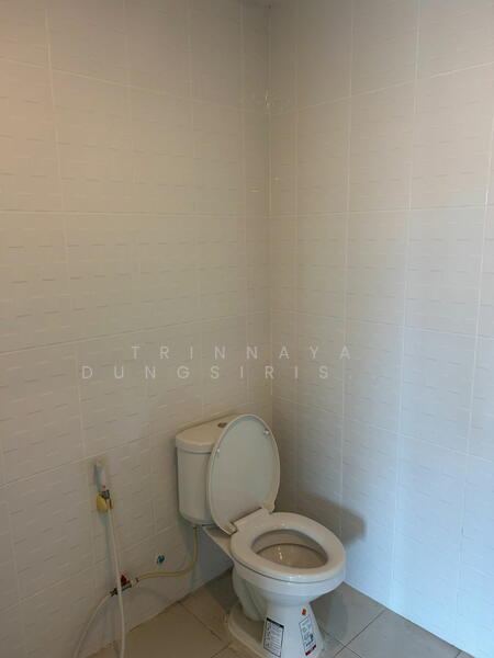 4-BR Townhouse, Bangkok, Phlapphla, Wang Thonglang, Bangkok, 4 Bedrooms, 360 sqm, Townhouse For Sale, by Trinnaya Dungsirisangthong, 500145288 - DDproperty.com