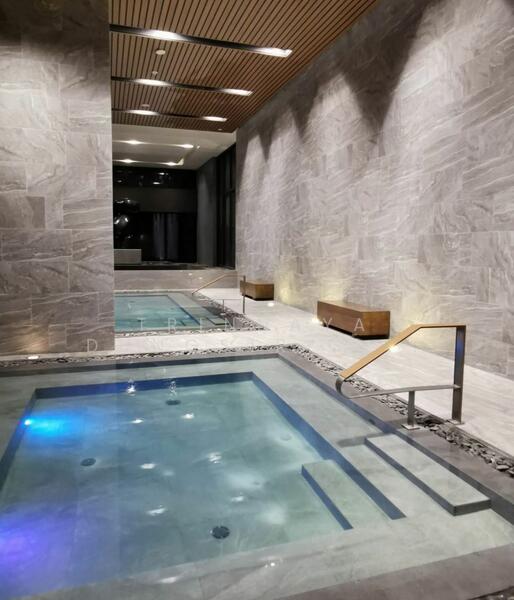 The Esse Sukhumvit 36, Bangkok, Soi Sukhumvit 36, Sukhumvit Road, Phra Kanong, Khlong Toei, Bangkok, 1 Bedroom, 43 sqm, Condo For Rent, by Trinnaya Dungsirisangthong, 500145313 - DDproperty.com