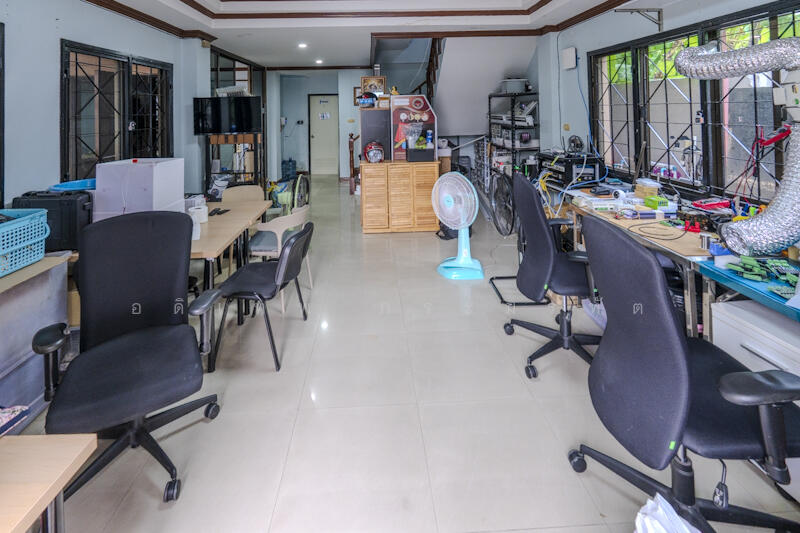 ลาดพร้าว 95, Bangkok, ลาดพร้าว, Khlong Chaokhun Sing, Wang Thonglang, Bangkok, 3 Bedrooms, 278 sqm, Single Detached House For Sale, by อดิเทพ ภระมรทัต, 500145339 - DDproperty.com