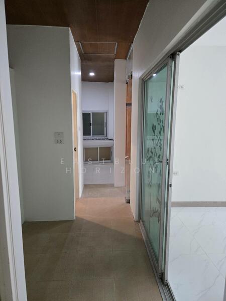 Noble Cube Pattanakarn, Bangkok, Phatthanakan Road, Suan Luang, Suan Luang, Bangkok, 3 Bedrooms, 200 sqm, Townhouse For Sale, by Eastblue Horizon, 500145355 - DDproperty.com