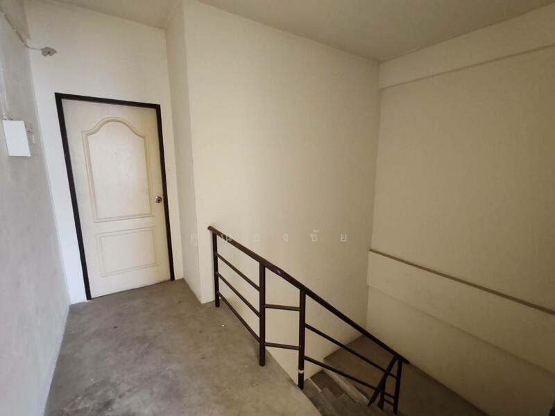 ขายตึกแถว 4 ชั้น 1 คูหา เนื้อที่ 16.6 ตร.ว. ตรงข้ามตลาดมาลี พุทธมณฑล สาย 4, Nakhon Pathom, Krathum Lom, Sam Phran, Nakhon Pathom, , 200 sqm, Shophouse For Sale, by คุณธงชัย, 500145374 - DDproperty.com