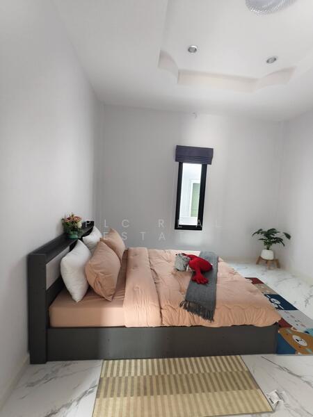 House 3 Bedroom for sale East Pattaya, Chon Buri (Pattaya), Bang Lamung, Bang Lamung (Pattaya), Chon Buri (Pattaya), 3 Bedrooms, 200 sqm, Semi-Detached House (Twin House) For Sale, by PLC Real Estate, 500145388 - DDproperty.com