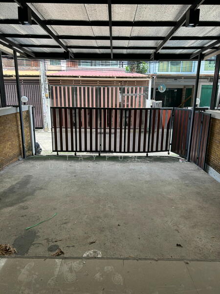 4-BR Townhouse, Bangkok, Phlapphla, Wang Thonglang, Bangkok, 4 Bedrooms, 360 sqm, Townhouse For Rent, by Tayfun  Suebsarakham , 500145421 - DDproperty.com