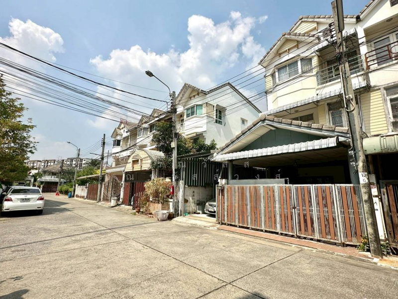 ขาย บ้านแฝด 3 ชั้น หมู่บ้าน วิชั่น วิลล์ 3 ซอยสามัคคี 30, นนทบุรี, ท่าทราย, เมืองนนทบุรี, นนทบุรี, 140 ตร.ม., บ้านแฝด ขาย, โดย กรณวัสส์ กัณฑวัสส์วงส์, 500145507 - DDproperty.com