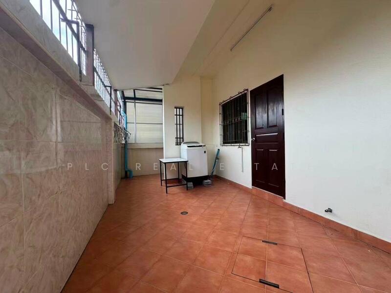 Pool View Villa 4 Bedroom for sale East Pattaya, Chon Buri (Pattaya), Bang Lamung, Bang Lamung (Pattaya), Chon Buri (Pattaya), 4 Bedrooms, 520 sqm, Single Detached House For Sale, by PLC Real Estate, 500145523 - DDproperty.com