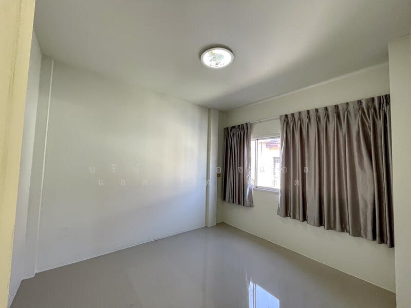 Urairat Village Sriracha, Chon Buri (Pattaya), Thung Suk La, Si Racha, Chon Buri (Pattaya), 3 Bedrooms, 300 sqm, Townhouse For Sale, by บริษัท เอชแอล แอสเซท จำกัด, 500145530 - DDproperty.com