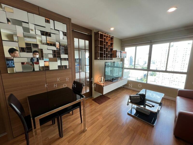 Lumpini Place Rama 4-Kluaynamthai, Bangkok, 4004 Rama 4 Road, Phra Kanong, Khlong Toei, Bangkok, 2 Bedrooms, 56 sqm, Condo For Sale, by Kritaphak Khongmueang, 500145577 - DDproperty.com