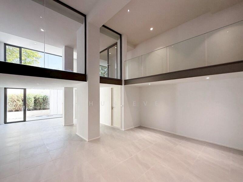 Modern Townhome for Sale Pridi 14 Sukhumvit 71 ( SPSEVE1706 ), Bangkok, ซอยปรีดี 14, Phra Kanong Nua, Watthana, Bangkok, 9 Bedrooms, 536 sqm, Townhouse For Sale, by Khun Eve, 500145591 - DDproperty.com