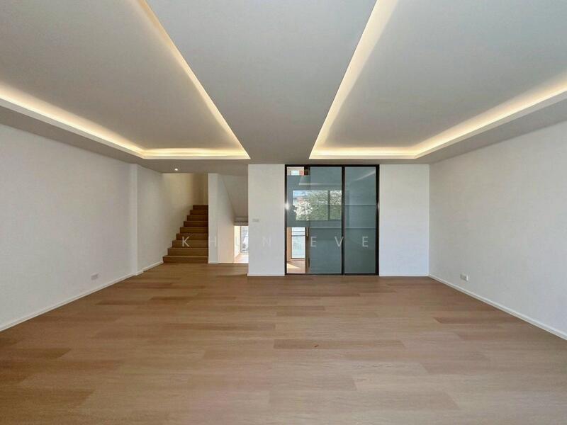 Modern Townhome for Sale Pridi 14 Sukhumvit 71 ( SPSEVE1706 ), Bangkok, ซอยปรีดี 14, Phra Kanong Nua, Watthana, Bangkok, 9 Bedrooms, 536 sqm, Townhouse For Sale, by Khun Eve, 500145591 - DDproperty.com