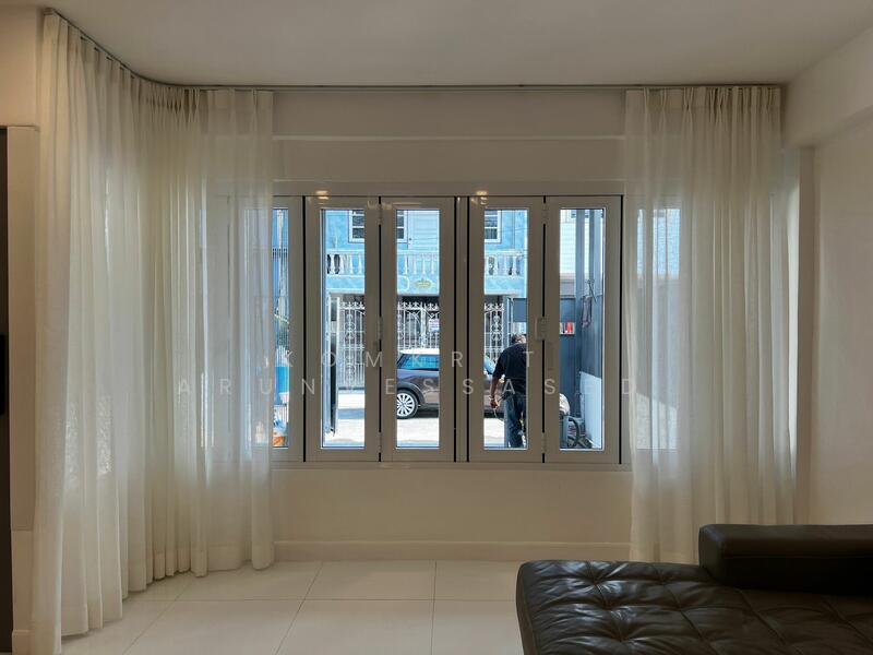 2-BR Townhouse, Bangkok, Bang Na Nuea, Bang Na, Bangkok, 2 Bedrooms, 150 sqm, Townhouse For Rent, by Komkrit  Arunvessased , 500145643 - DDproperty.com