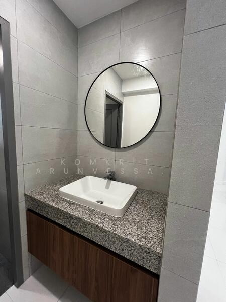 2-BR Townhouse, Bangkok, Bang Na Nuea, Bang Na, Bangkok, 2 Bedrooms, 150 sqm, Townhouse For Rent, by Komkrit  Arunvessased , 500145643 - DDproperty.com