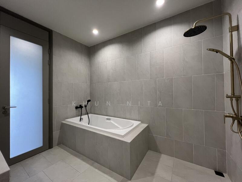 Sage Thonglor, Bangkok, Soi Thonglor 11, Sukhumvit 55 Road, Khlongtoei Nua, Watthana, Bangkok, 4 Bedrooms, 407 sqm, Townhouse For Rent, by Khun Nita, 500145672 - DDproperty.com