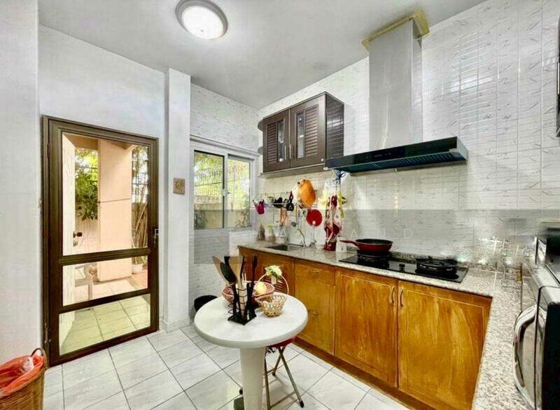 บ้านกรองทอง ศรีนครินทร์ 51, Bangkok, Nong Bon, Prawet, Bangkok, 5 Bedrooms, 242 sqm, Single Detached House For Sale, by ERA Thailand, 500145702 - DDproperty.com