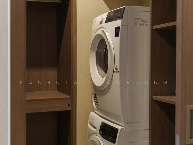 Q1 Sukhumvit, Bangkok, 1 Sukhumvit Road, Khlong Toei, Khlong Toei, Bangkok, 2 Bedrooms, 108 sqm, Condo For Rent, by Kanrutai Dawruang, 500145740 - DDproperty.com