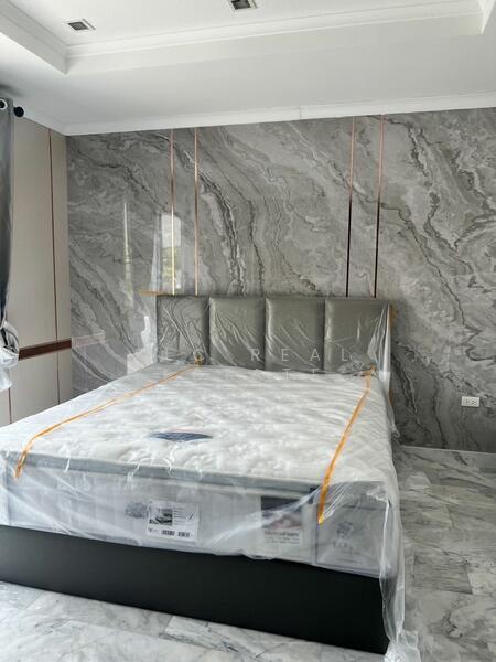 ขาย - ขายวิลล่าวิวสระว่ายน้ำส่วนตัวในพัทยาตะวันออก 5 ห้องนอน, ชลบุรี