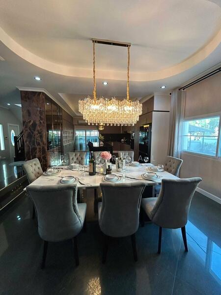 Pool View Villa for sale in East Pattaya with 5 Bedrooms, Chon Buri (Pattaya), Bang Lamung, Bang Lamung (Pattaya), Chon Buri (Pattaya), 5 Bedrooms, 548 sqm, Villa For Sale, by PLC Real Estate, 500145742 - DDproperty.com