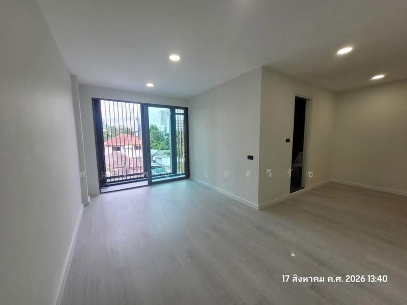 บ้าน Rita ลาดพร้าว, Bangkok, Jom Phon, Chatuchak, Bangkok, 3 Bedrooms, 400 sqm, Single Detached House For Sale, by สมโพธิ เทศวิรัช, 500145766 - DDproperty.com