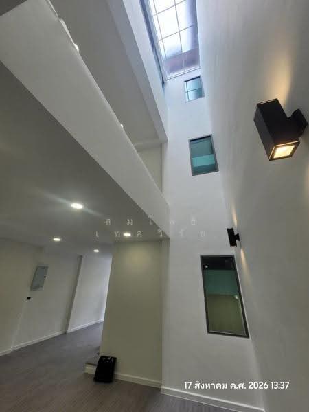 บ้าน Rita ลาดพร้าว, กรุงเทพ, จอมพล, จตุจักร, กรุงเทพ, 400 ตร.ม., บ้านเดี่ยว ขาย, โดย สมโพธิ เทศวิรัช, 500145766 - DDproperty.com