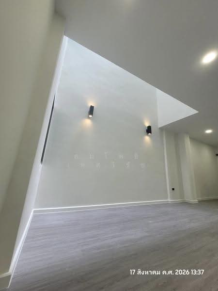 บ้าน Rita ลาดพร้าว, Bangkok, Jom Phon, Chatuchak, Bangkok, 3 Bedrooms, 400 sqm, Single Detached House For Sale, by สมโพธิ เทศวิรัช, 500145766 - DDproperty.com