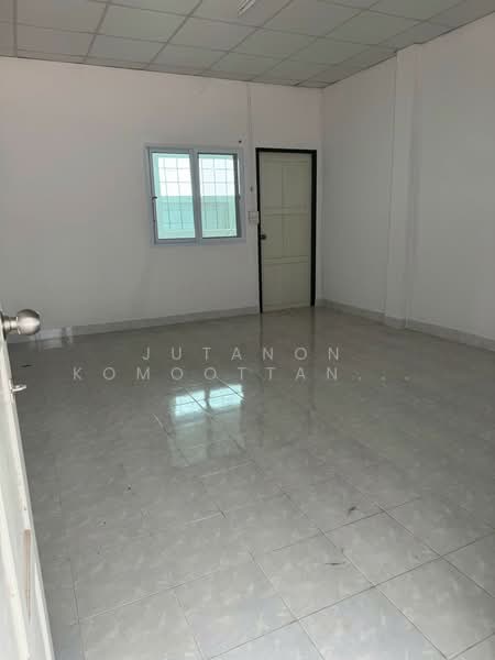 For Rent - ให้เช่าโกดังพร้อมสำนักงาน พื้นที่ 7 ไร่ ไฟฟ้า 3 เฟส ทำเลดี เดินทางสะดวก บางปลาม้า สุพรรณบุรี, Suphan Buri