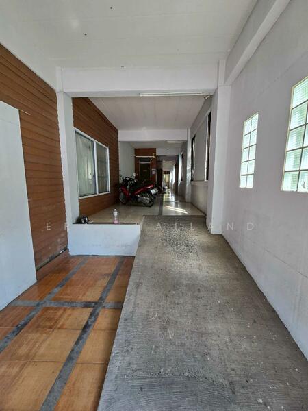 ขายหอพักนักศึกษาติดรั้ว มหาวิทยาลัยนเรศวร ใกล้ ประตู 4 และ 5, Phitsanulok, Tha Pho, Muang Phitsanulok, Phitsanulok, , 924 sqm, Shophouse For Sale, by ERA Thailand, 500145879 - DDproperty.com