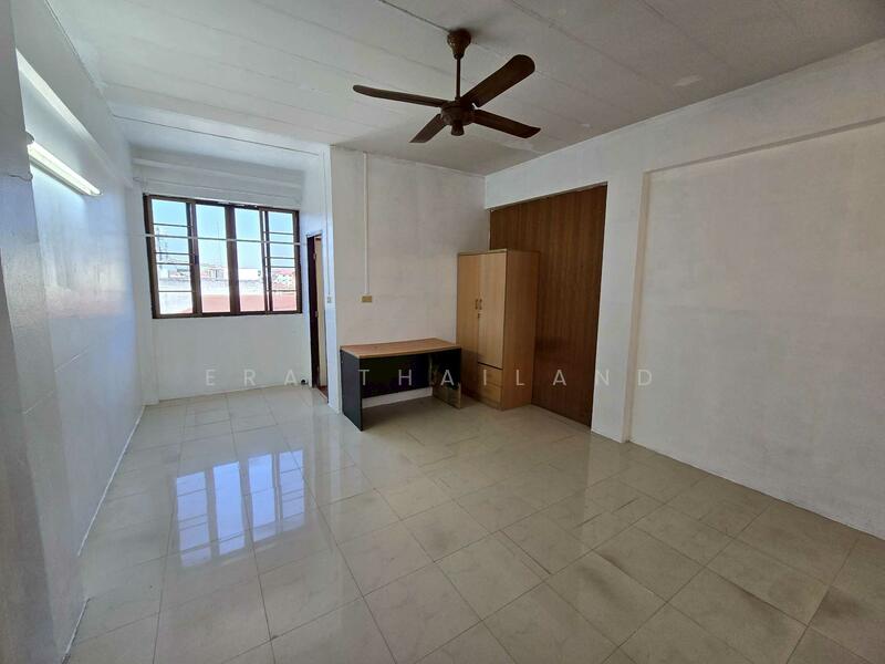 ขายหอพักนักศึกษาติดรั้ว มหาวิทยาลัยนเรศวร ใกล้ ประตู 4 และ 5, พิษณุโลก, ท่าโพธิ์, เมืองพิษณุโลก, พิษณุโลก, 924 ตร.ม., ตึกแถว-อาคารพาณิชย์ ขาย, โดย ERA Thailand, 500145879 - DDproperty.com