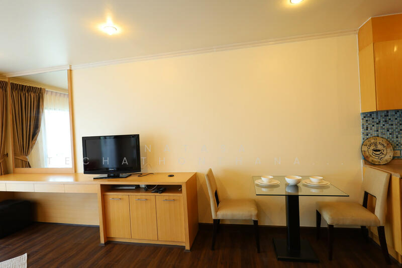 Sathorn Gardens : สาธร การ์เด้นส์, กรุงเทพ, 39 ถนนสาธรใต้, ทุ่งมหาเมฆ, สาทร, กรุงเทพ, 40 ตร.ม., คอนโด ให้เช่า, โดย Natasa Techathonthanakhun, 500145950 - DDproperty.com